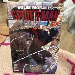 Marvel Spider-Man Graphic Novel with Black and Red Color Cover Vol. 2